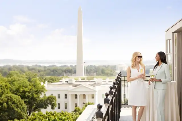 The Hay-Adams em Washington, varanda com vista para o Monumento a Washington