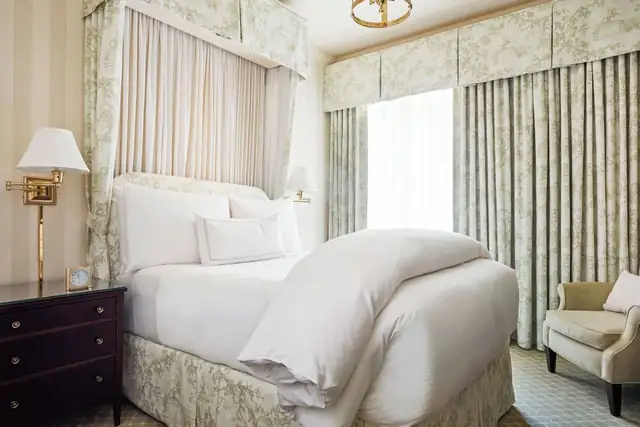 The Hay-Adams em Washington, quarto com cama grande